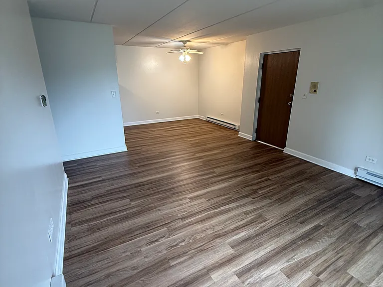 231 E Fremont Ave #204 — Photo 3