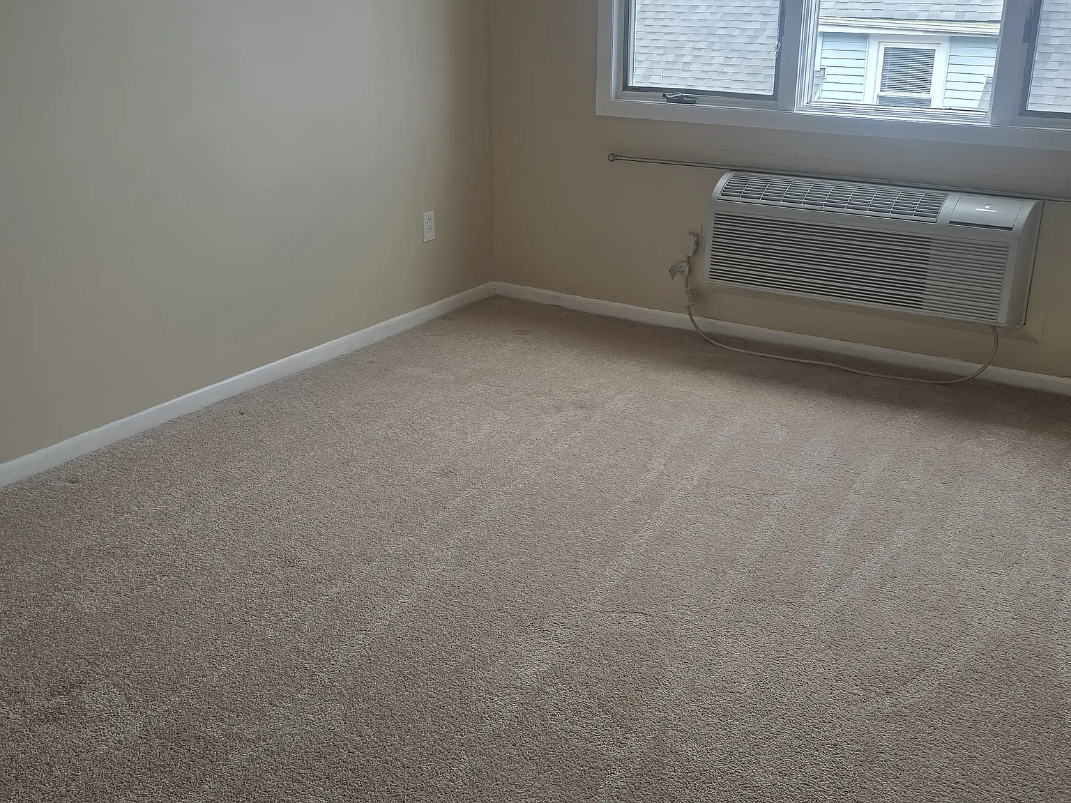 2 bed, $2,600 — Photo 2