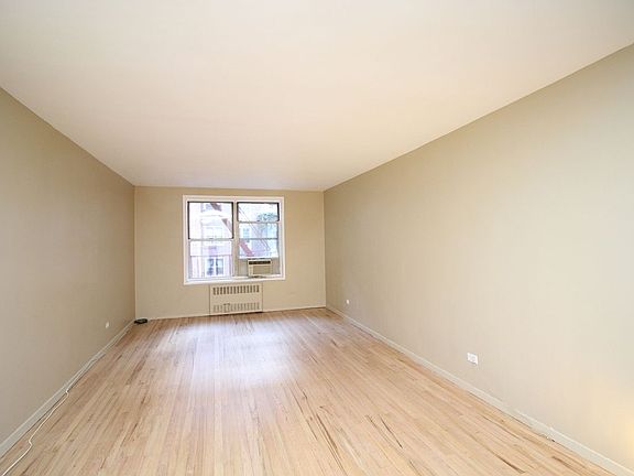 3rd image of 302 E 88th St APT 5K