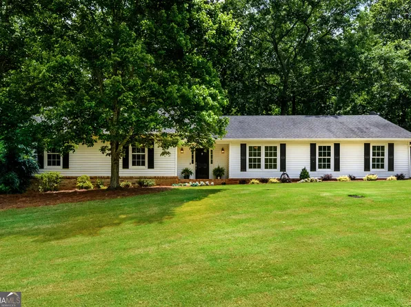 1060 Creek Bridge Dr, Watkinsville, GA 30677