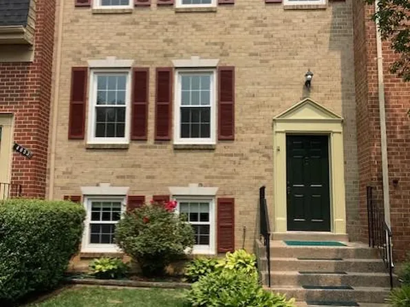 4655 Forestdale Dr, Fairfax, VA 22032