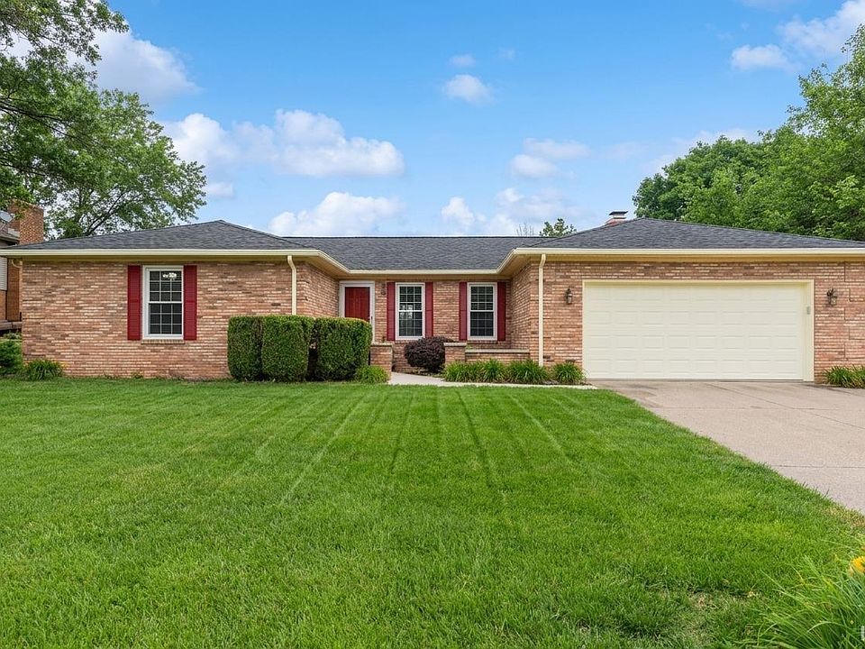 1st image of 4339 N Iroquois Dr