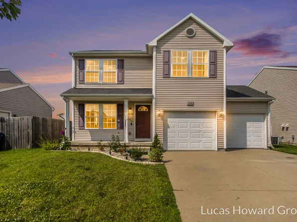 1216 Gardner Pond Ln, Vicksburg, MI 49097