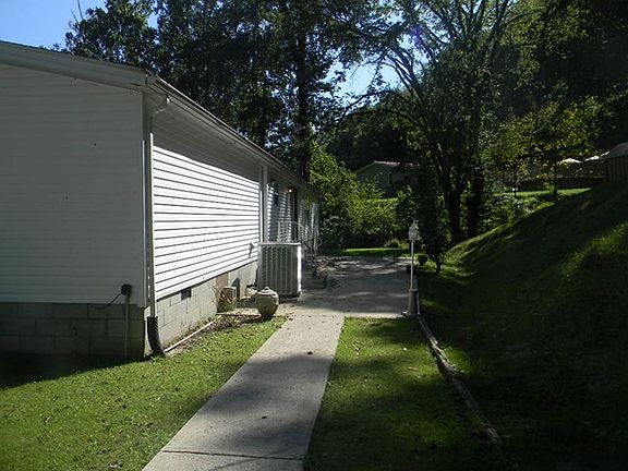 3rd image of 169 Goble Br