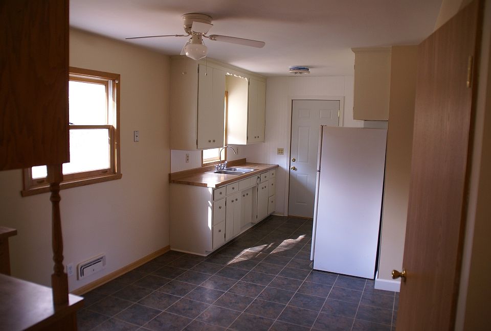 2nd image of 8912 Hallmark Ave S