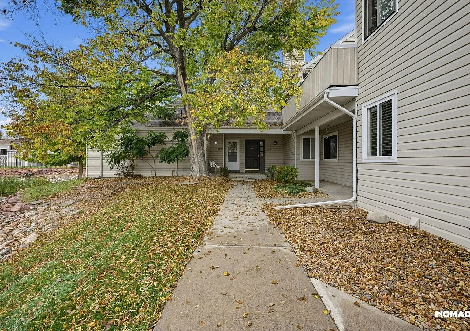 Charming 1BR Condo in Aurora — Photo 2