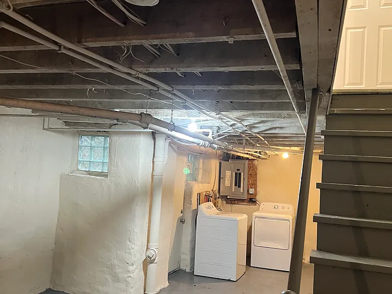 145 E Pleasant St — Photo 19