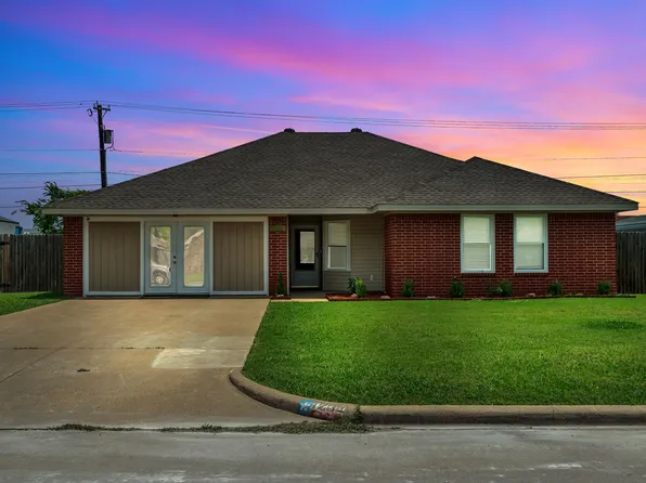 1204 Charles Dr, Alvarado, TX 76009