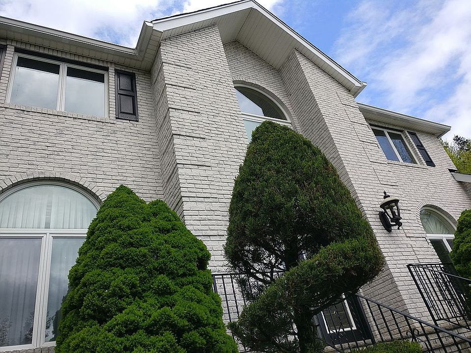 2nd image of 149 Chopin Dr