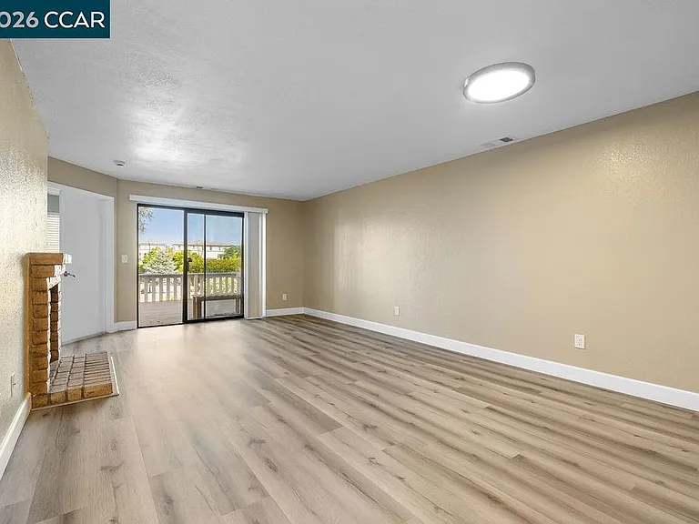 109 Devonwood — Photo 19