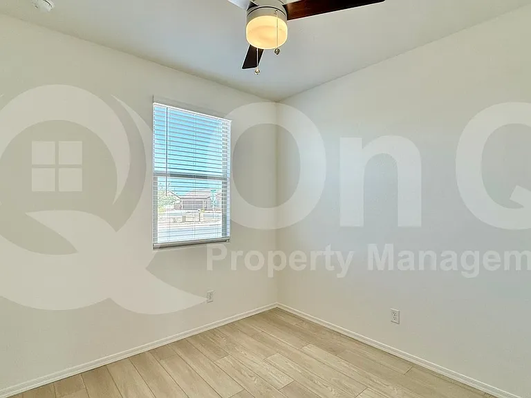 1444 E Edwin St — Photo 10