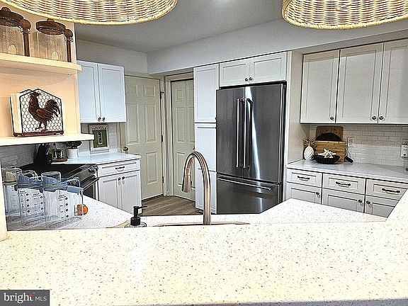 4th image of 18615 Orton Cir Unit 3