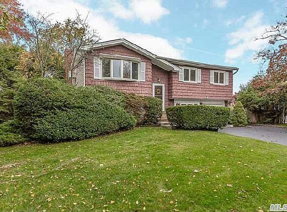 2nd image of 9 Pinoak Ln