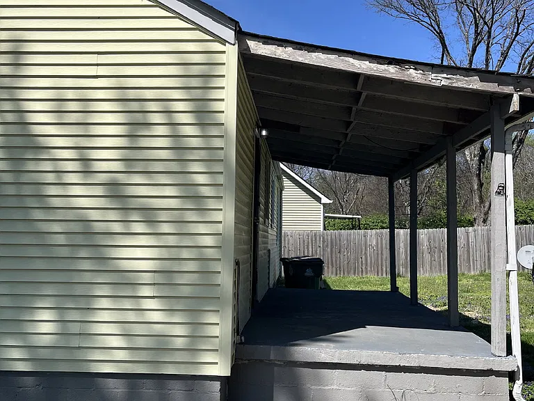 2523 Flamingo Dr — Photo 2