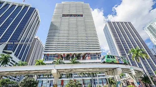 50 Biscayne Blvd Photo 1