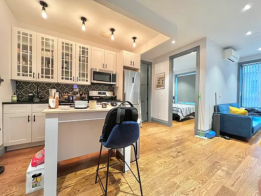 Rented by Doorway NYC, LLC | media 2