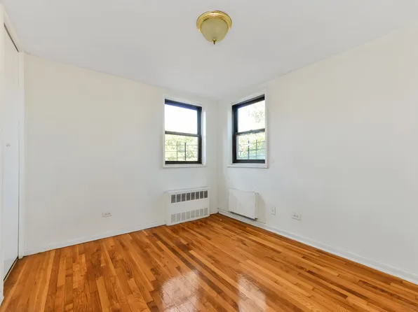 1165 East 54th Street image 12 of 21