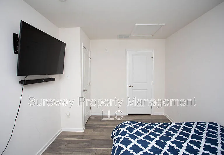 172 Fela Dr — Photo 31
