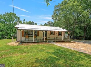 562 Mullinax Rd, Jasper, GA 30143