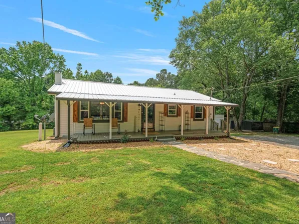 562 Mullinax Rd, Jasper, GA 30143