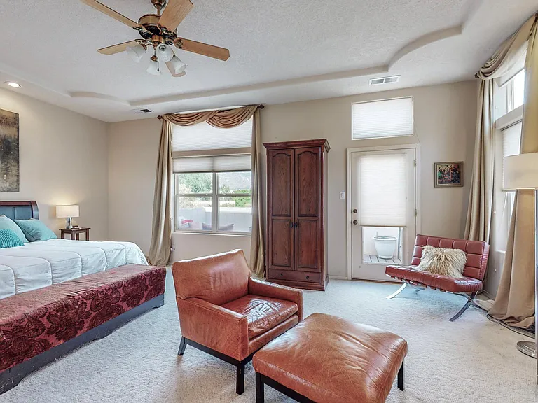 8401 Vina Del Sol Dr NE — Photo 9