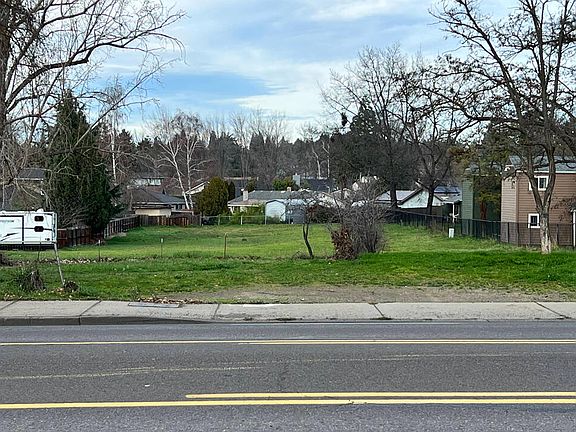 2nd image of 2549 E Barnett Rd