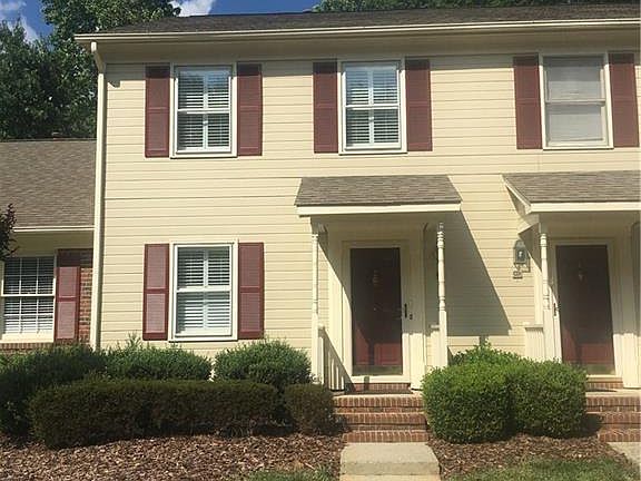 2nd image of 14 Park Village Ln