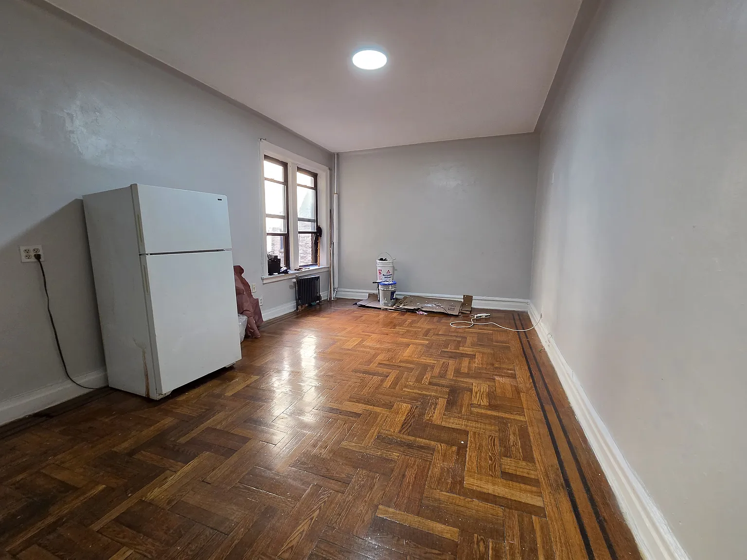2121 Beekman Place — Photo 2