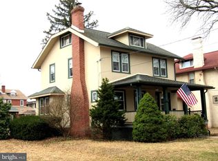 136 4th Ave, Phoenixville, PA 19460