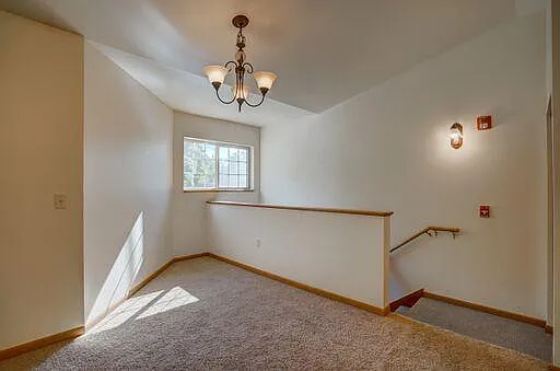 2825 Northridge Dr — Photo 12