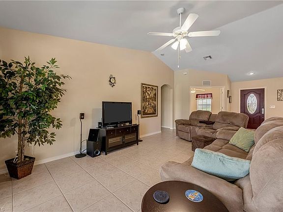 5th image of 3049 NW 3rd Ave