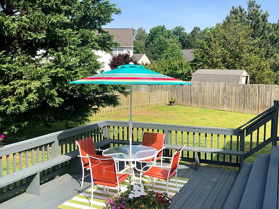4th image of 10704 Glen Ct