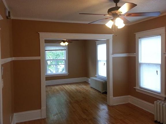 5th image of 2600 Washington St NE