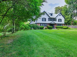 1033 Prospect Ave, West Hartford, CT 06105