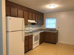 411 Washington St #2R, Westwood, MA 02090