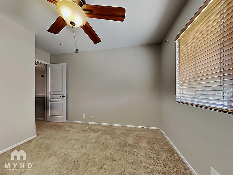 15550 N Frank Lloyd Wright Blvd #1098 — Photo 19