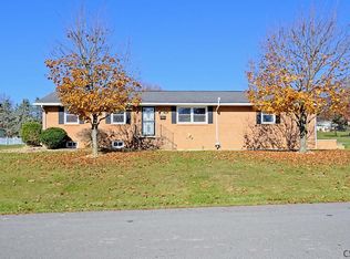 340 Devon Dr, Johnstown, PA 15904