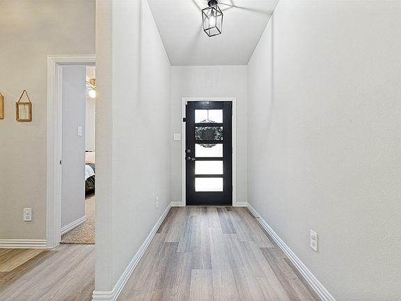 2nd image of 3812 Copperwood Dr