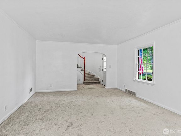 4th image of 2809 Nichols Boulevard