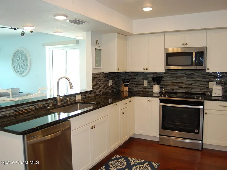 1700 Commodore Blvd #1305 — Photo 2