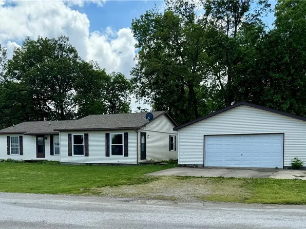 109 Cimarron St, Watson, IL 62473
