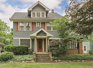 3111 Scarborough Rd, Cleveland Heights, OH 44118