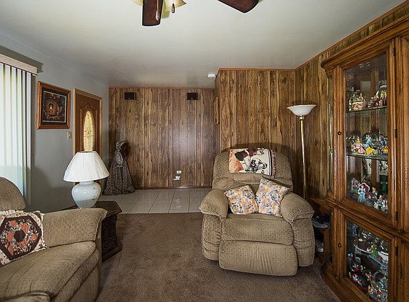 4th image of 627 Catalpa Ln