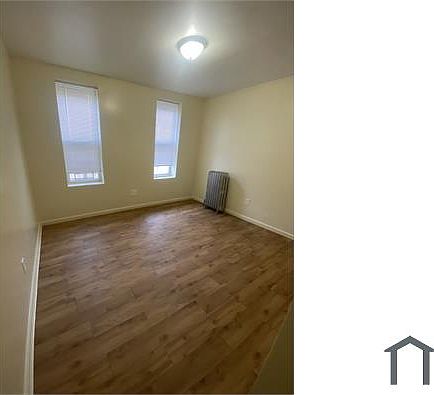2nd image of 1053 Longfellow Ave #2