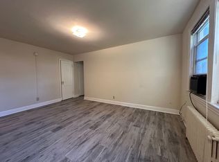 4585 MacArthur Blvd NW, Washington, DC 20007