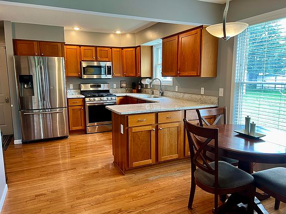 5th image of 8288 Hemel Ln