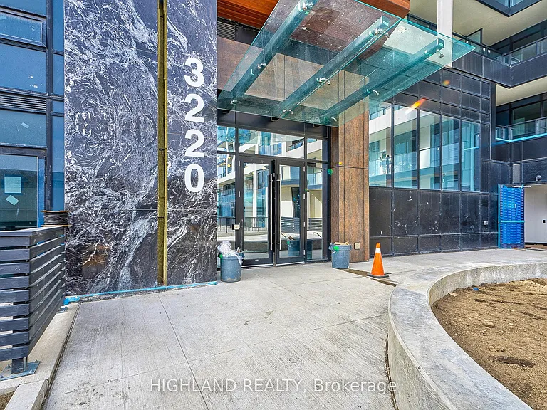 3220 William Coltson Ave #815 — Photo 2