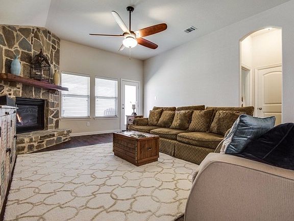 5th image of 5308 Datewood Ln