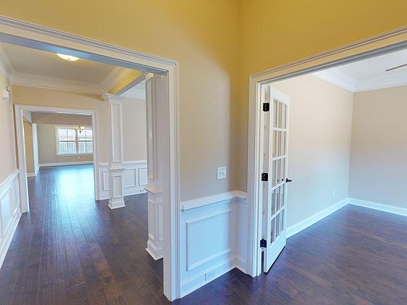 2nd image of 403 Caravella Dr