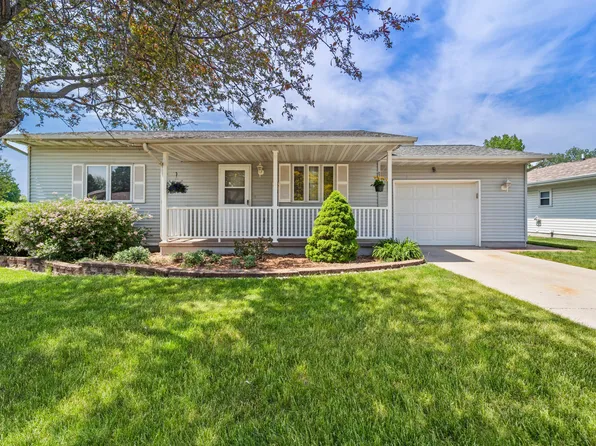 720 S 13th St, Nevada, IA 50201